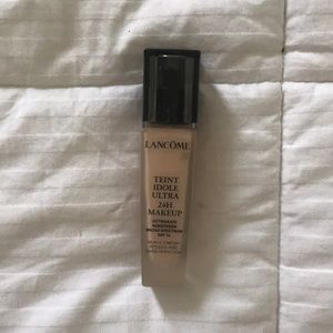 Lancôme Teint Idole 24 hr makeup in shade 090 IVO